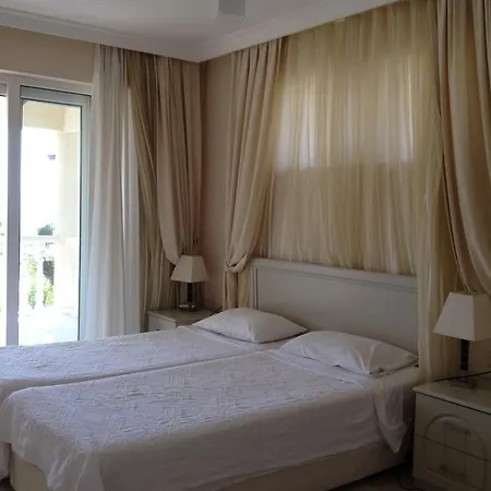 43 Seaside Villa *